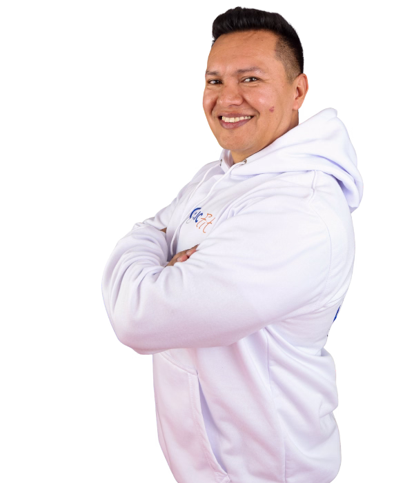 Oscar Mauricio Cujaban director de Clicfit y experto en entrenamiento y nutrición en Colombia desde casa